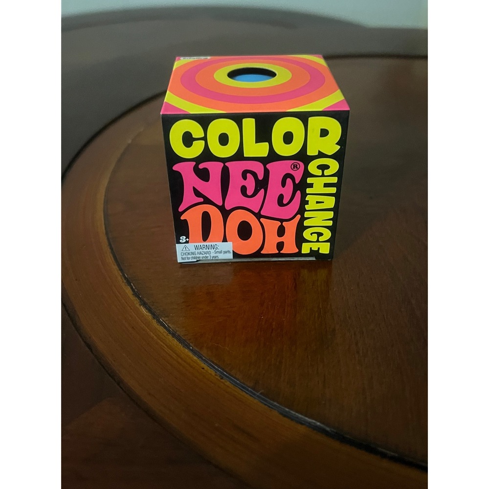 NeeDoh Color Change Blue to Pink Groovy Glob Schylling Sensory Fidget Toy NEW